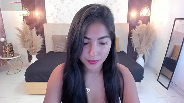 emy  ly online show from 05/11/26, 02:45