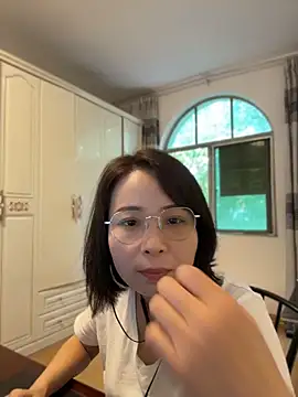 lisha521 online show from 06/18/26, 01:39
