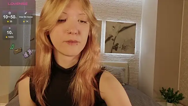 Lina Wi online show from 04/16/26, 09:39