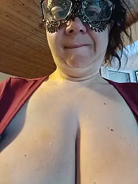 Snapshot of CasalingaEccitata chatting on 07/01/26, 04:36 CasalingaEccitata online show from 07/01/26, 04:36
