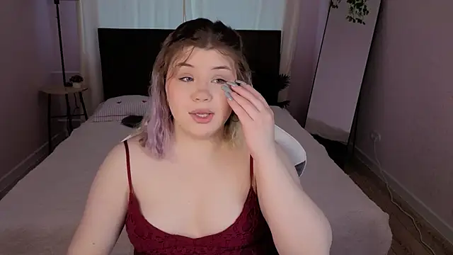 Kristen Gibbs online show from 05/19/26, 01:56