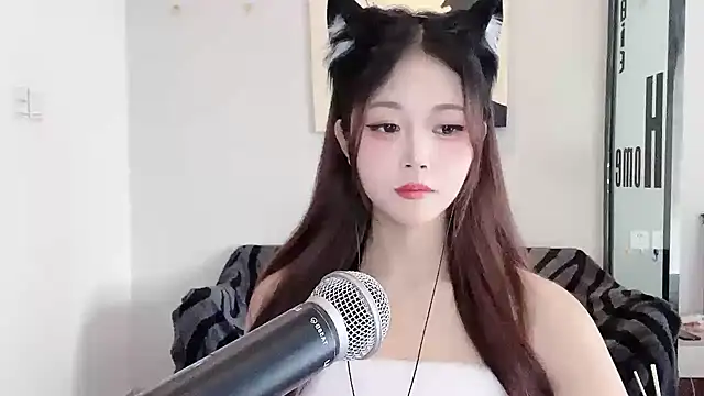 KiKi-011 online show from 05/26/26, 07:15