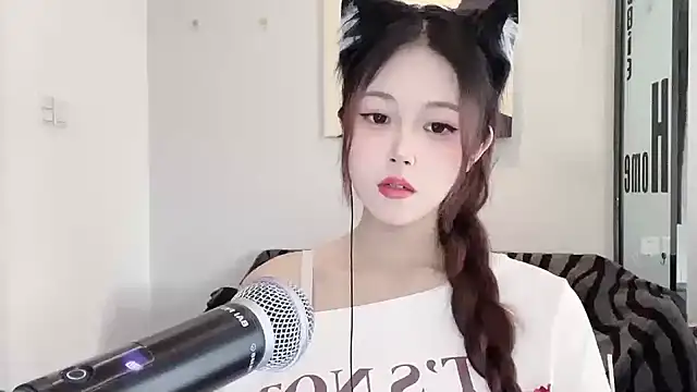 KiKi-011 online show from 05/31/26, 07:15