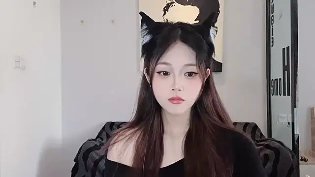 KiKi-011 online show from 06/19/26, 05:01