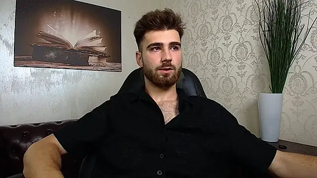 KyloEast online show from 07/04/26, 03:56