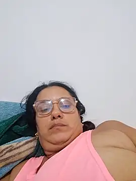 Snapshot of Samanta-42 chatting on 06/17/26, 02:25 Samanta-42 online show from 06/17/26, 02:25