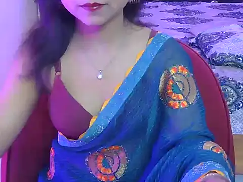 Snapshot of bold-fareen chatting on 05/15/26, 11:28 bold-fareen online show from 05/15/26, 11:28