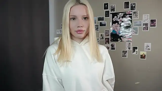 PamilaPoppe online show from 04/20/26, 08:28