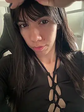 Snapshot of drea-an chatting on 04/18/26, 07:40 drea-an online show from 04/18/26, 07:40