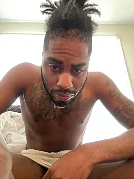 Snapshot of dsddy1912 chatting on 04/16/26, 05:14 dsddy1912 online show from 04/16/26, 05:14