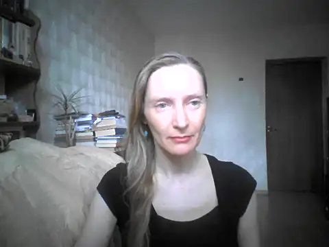 LunaBelle8 online show from 05/05/26, 12:24