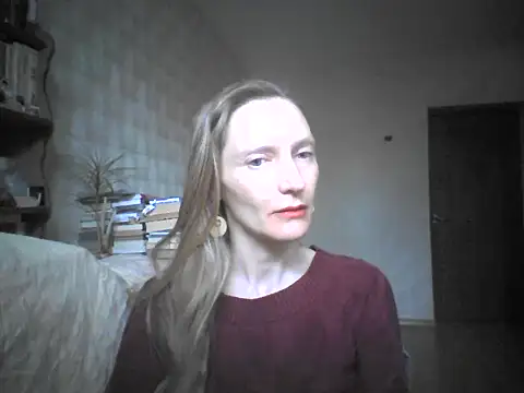 LunaBelle8 online show from 05/13/26, 02:03