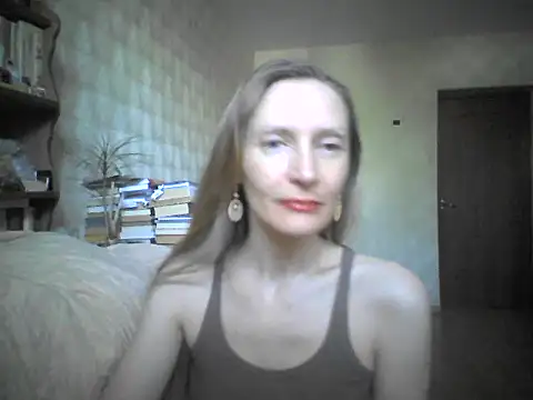 LunaBelle8 online show from 05/16/26, 02:16