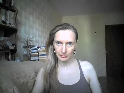 LunaBelle8 online show from 05/17/26, 02:46