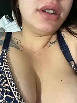 Livia-cortez online show from 07/17/26, 02:13