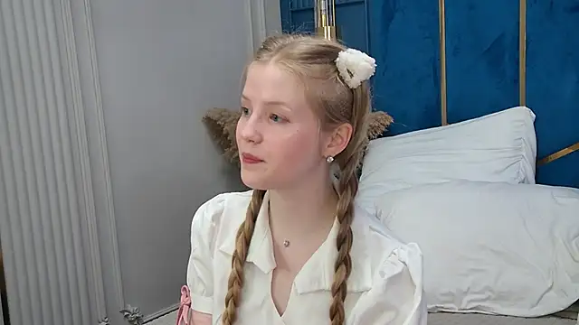 LilianHowards online show from 05/24/26, 09:47