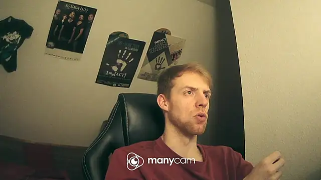 Snapshot of Milkyman7 chatting on 12/03/24, 08:17 Milkyman7 online show from 12/03/24, 08:17