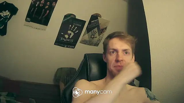 Snapshot of Milkyman7 chatting on 02/05/25, 11:39 Milkyman7 online show from 02/05/25, 11:39