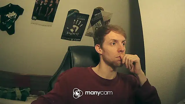 Snapshot of Milkyman7 chatting on 02/10/25, 09:15 Milkyman7 online show from 02/10/25, 09:15