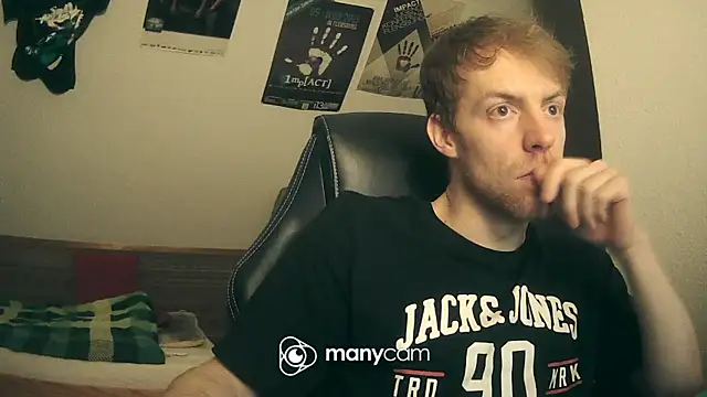 Snapshot of Milkyman7 chatting on 02/14/25, 08:15 Milkyman7 online show from 02/14/25, 08:15