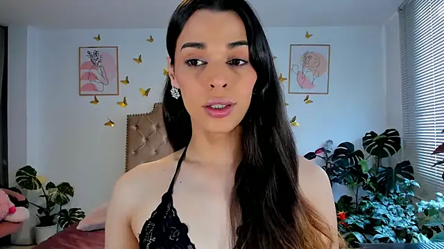 bella grego online show from 07/15/26, 04:12