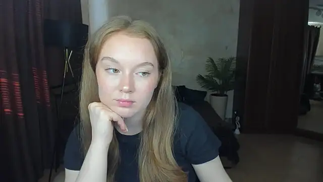 ValeriSunny online show from 05/21/26, 02:57