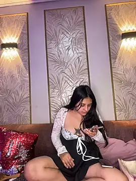 Maggiee 1 online show from 07/18/26, 11:36