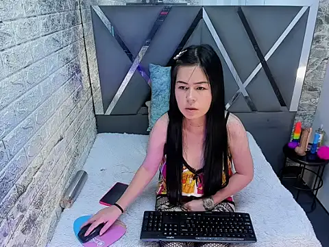 julietaflame online show from 05/12/26, 01:08