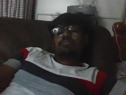 Snapshot of singaram190 chatting on 07/06/26, 06:32 singaram190 online show from 07/06/26, 06:32