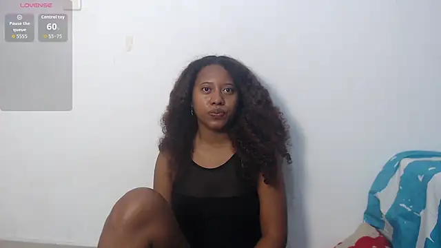 Snapshot of Ms-zozii chatting on 06/04/26, 06:47 Ms-zozii online show from 06/04/26, 06:47