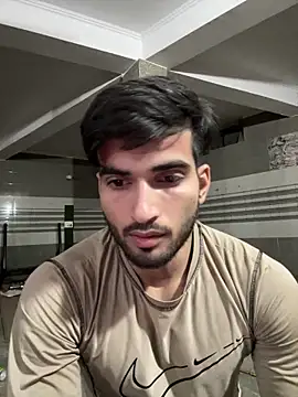 Snapshot of aarav_chaudhary007 chatting on 04/18/26, 03:54 aarav chaudhary007 online show from 04/18/26, 03:54