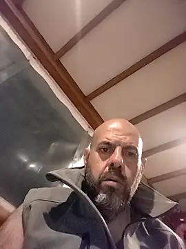 merenda2105 online show from 04/16/26, 11:40