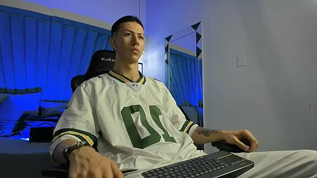 OliverThompsonJS online show from 05/30/26, 05:48