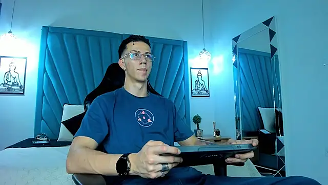 OliverThompsonJS online show from 07/22/26, 05:10