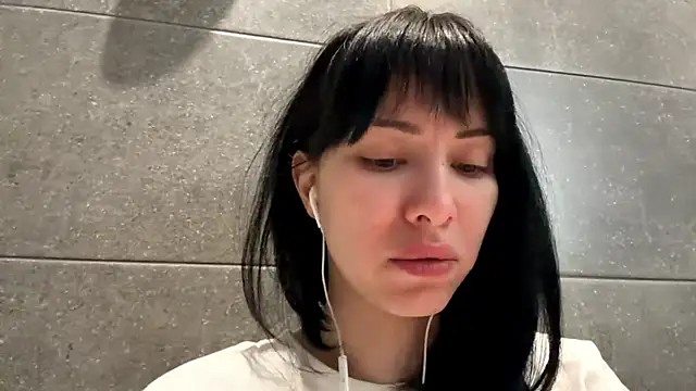 LuisaAlconcel online show from 05/07/26, 11:26