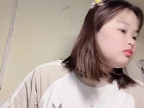 NhungNhun789 online show from 05/20/26, 03:51