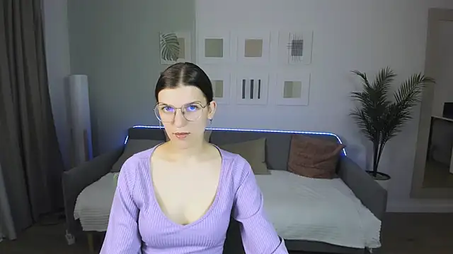 Snapshot of AnnaThorne chatting on 05/12/26, 04:20 AnnaThorne online show from 05/12/26, 04:20