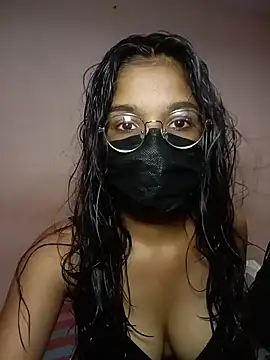 Snapshot of Your_SugarBaby- chatting on 06/26/26, 05:28 Your SugarBaby- online show from 06/26/26, 05:28