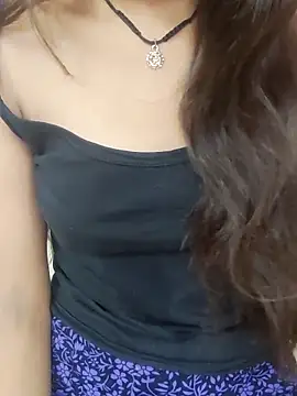 Kamini rani online show from 04/28/26, 05:23