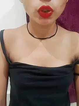 Kamini rani online show from 05/18/26, 03:07