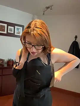 AliceMtz online show from 04/27/26, 07:01