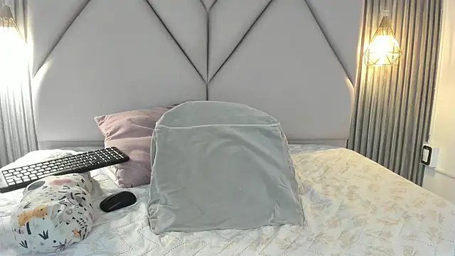 lolabunnysc online show from 06/05/26, 12:33