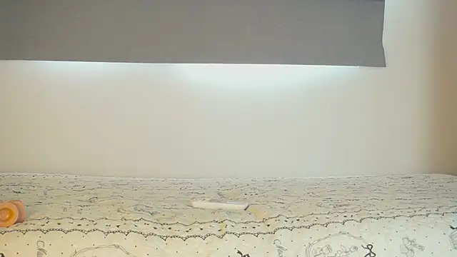 HelenHiss online show from 05/27/26, 01:57