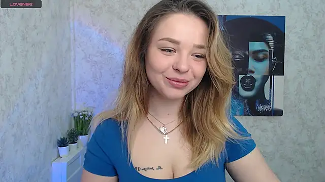 NicoleAura online show from 04/28/26, 06:18