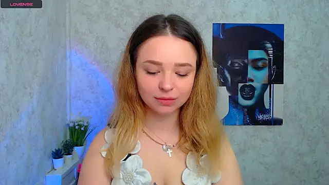 NicoleAura online show from 05/11/26, 07:03