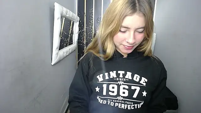 nancy blonde online show from 06/02/26, 12:29