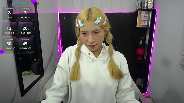 nancy blonde online show from 07/02/26, 12:44