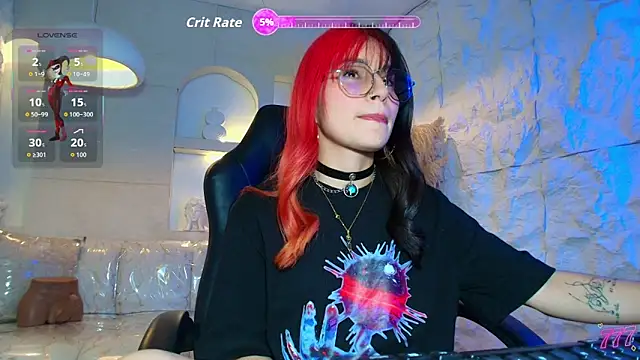 Moon Red r online show from 04/30/26, 07:31