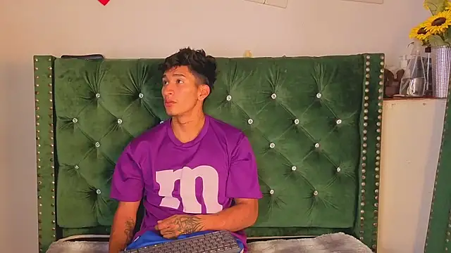 Zayn Moretti online show from 06/27/26, 04:06