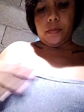 alexayalex29 online show from 05/17/26, 02:53